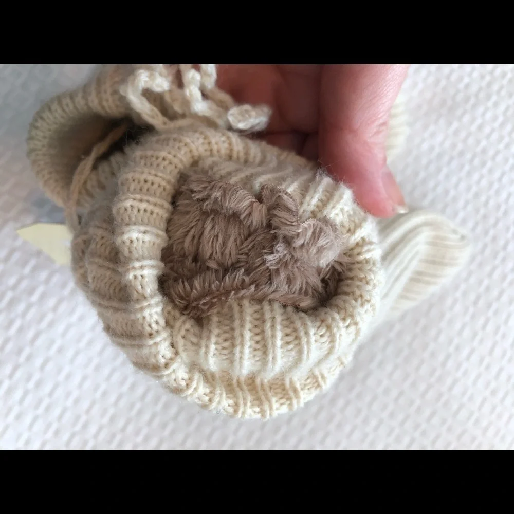 NWT Hat Attack Cozy Mittens Gloves